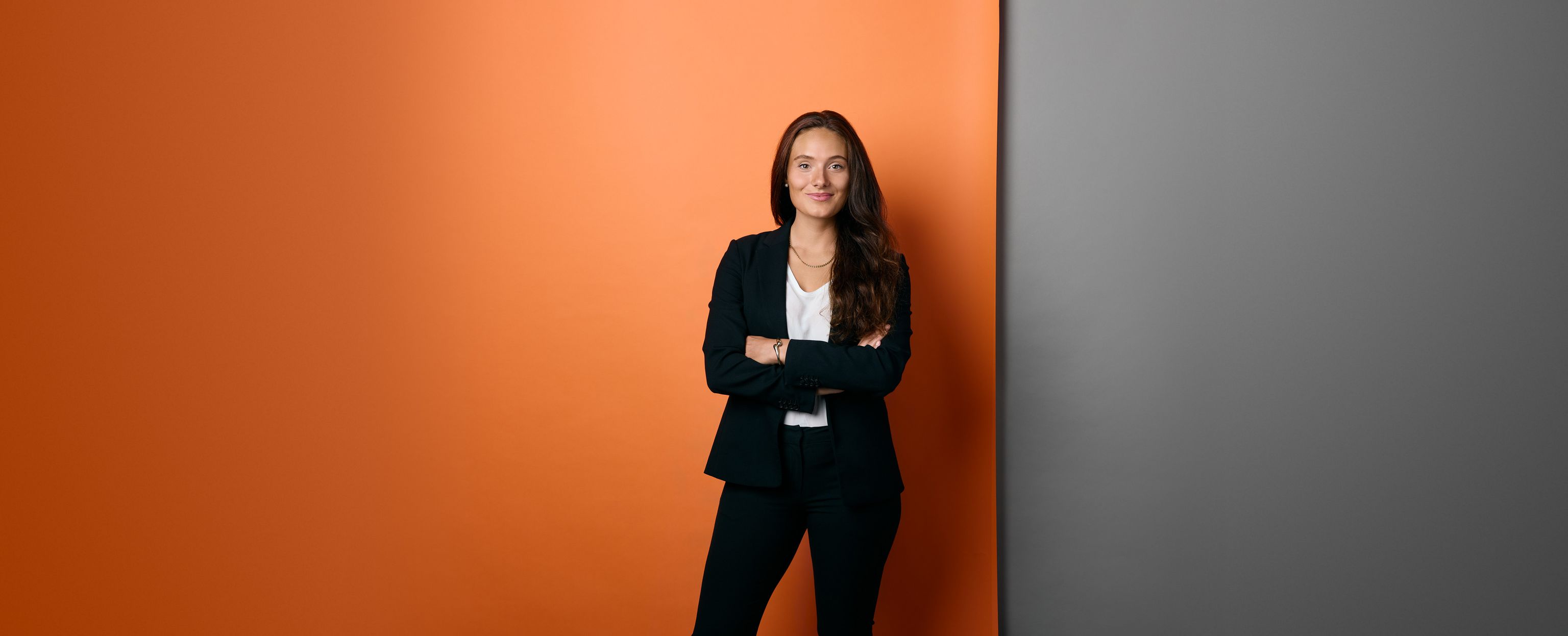 Laura Wälchli, portrait en pied